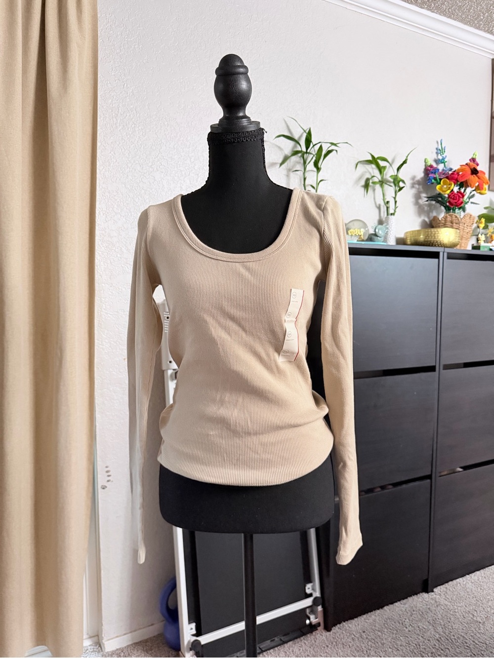 Universal Thread Ribbed Scoop Neck Long Sleeve Top in Beige